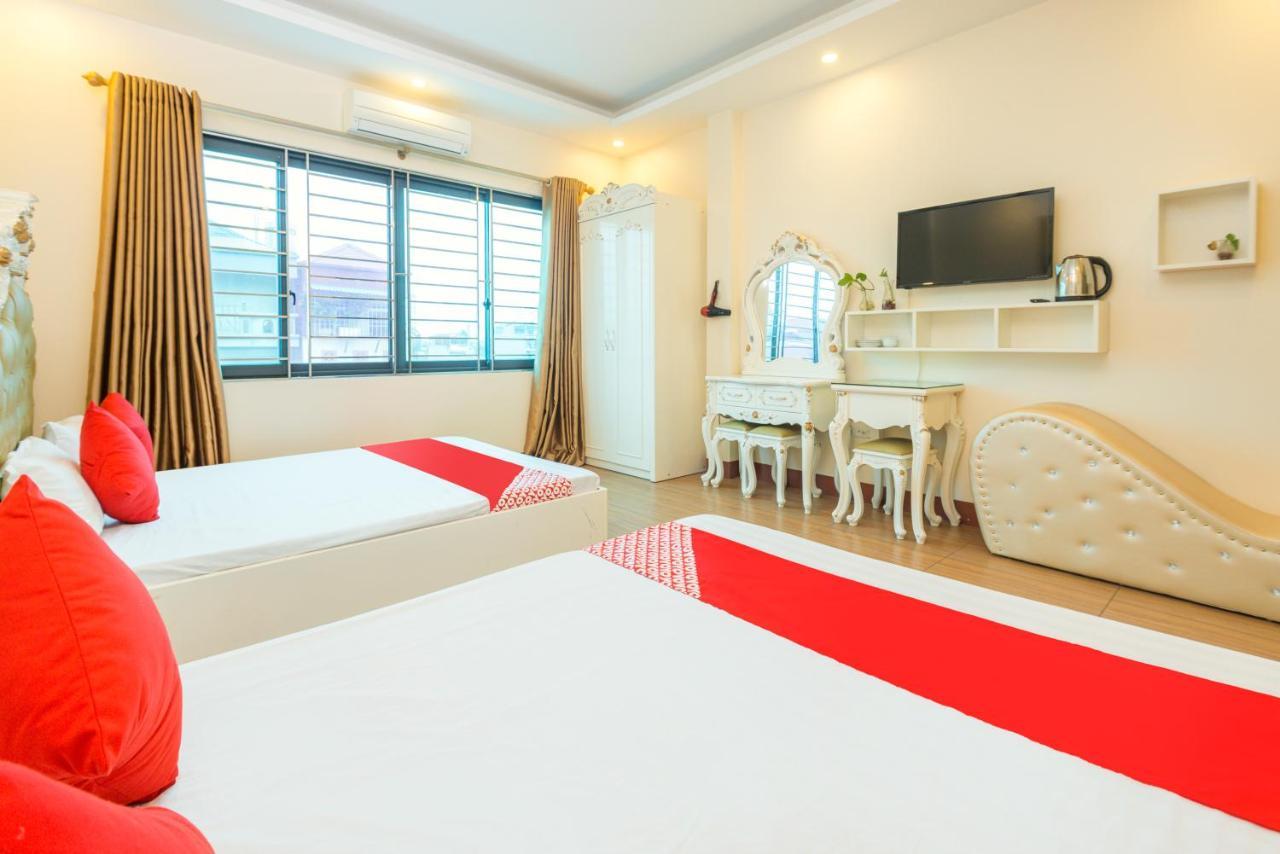 Oyo 639 Nam Khanh Hanoi Buitenkant foto