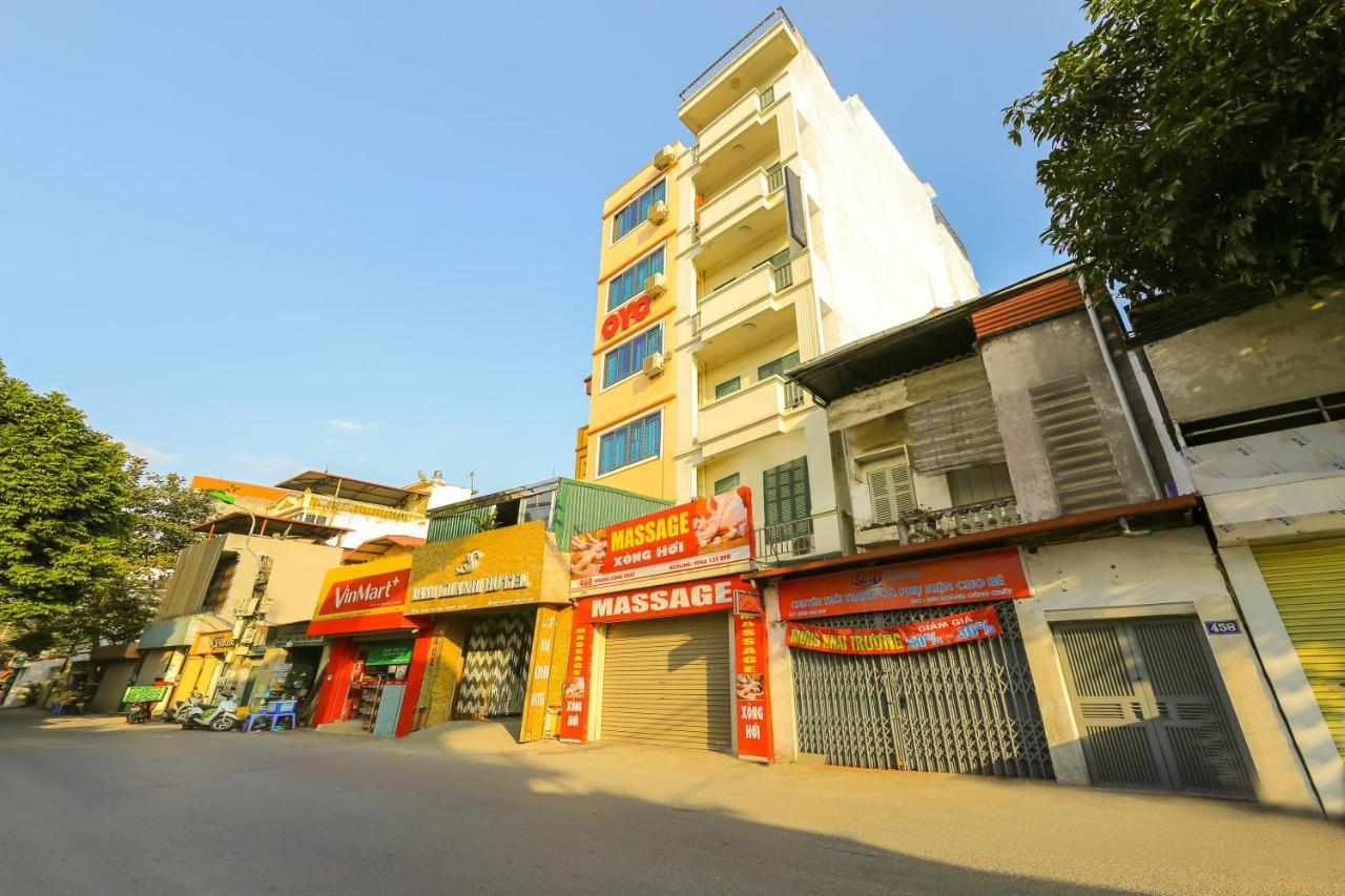 Oyo 639 Nam Khanh Hanoi Buitenkant foto