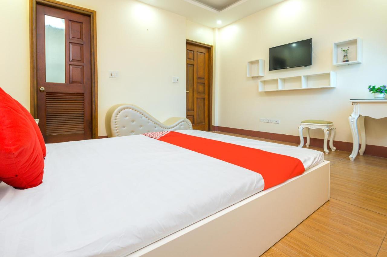 Oyo 639 Nam Khanh Hanoi Buitenkant foto